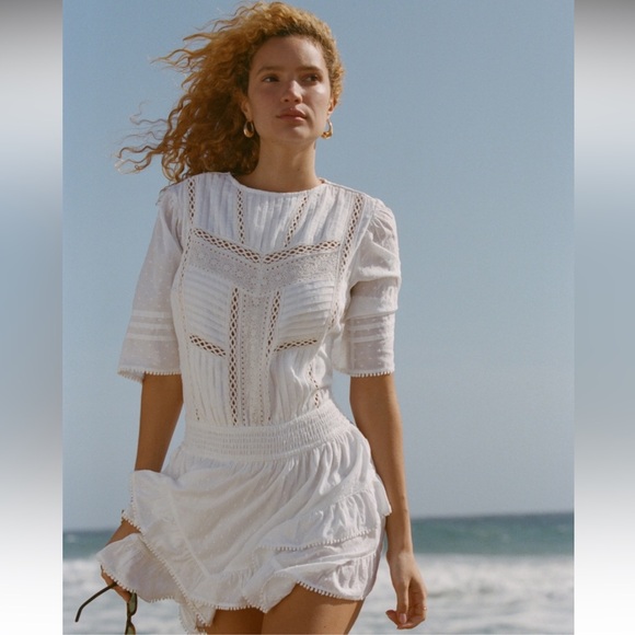 Abercrombie & Fitch Dresses & Skirts - Abercrombie & Fitch Easy Wait Ruffle Skort Sz-L